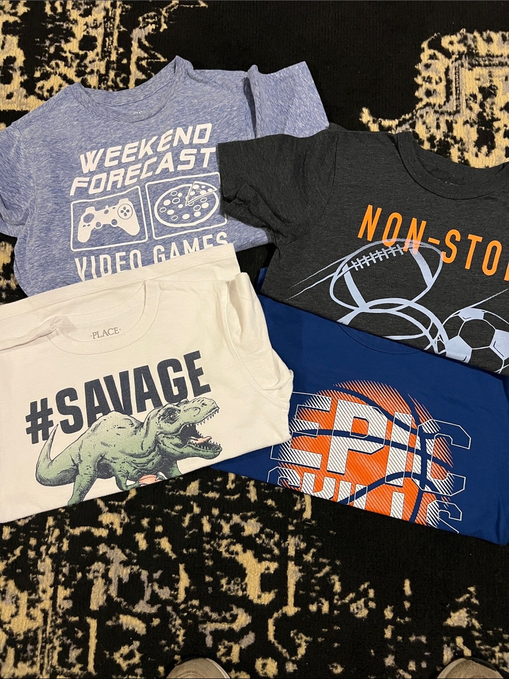 Boys 4 pc Children’s Place graphic tee bundle sz S 5/6